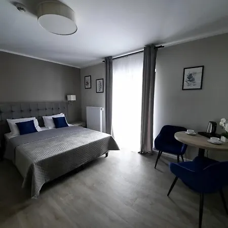 Bed and Breakfast Bialy Dworek