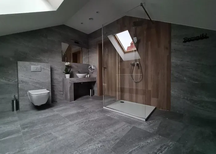 Bialy Dworek לינה וארוחת בוקר ויסלאו