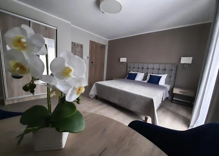 Bialy Dworek 3* ויסלאו