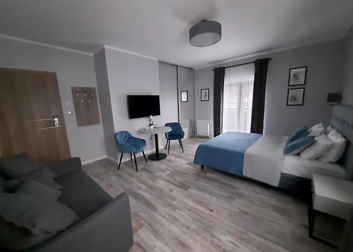 לינה וארוחת בוקר Bialy Dworek