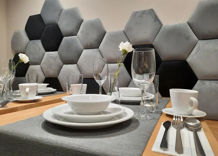 Bialy Dworek לינה וארוחת בוקר 3*